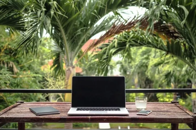 Best 3 Tools For Digital Nomad In 2023